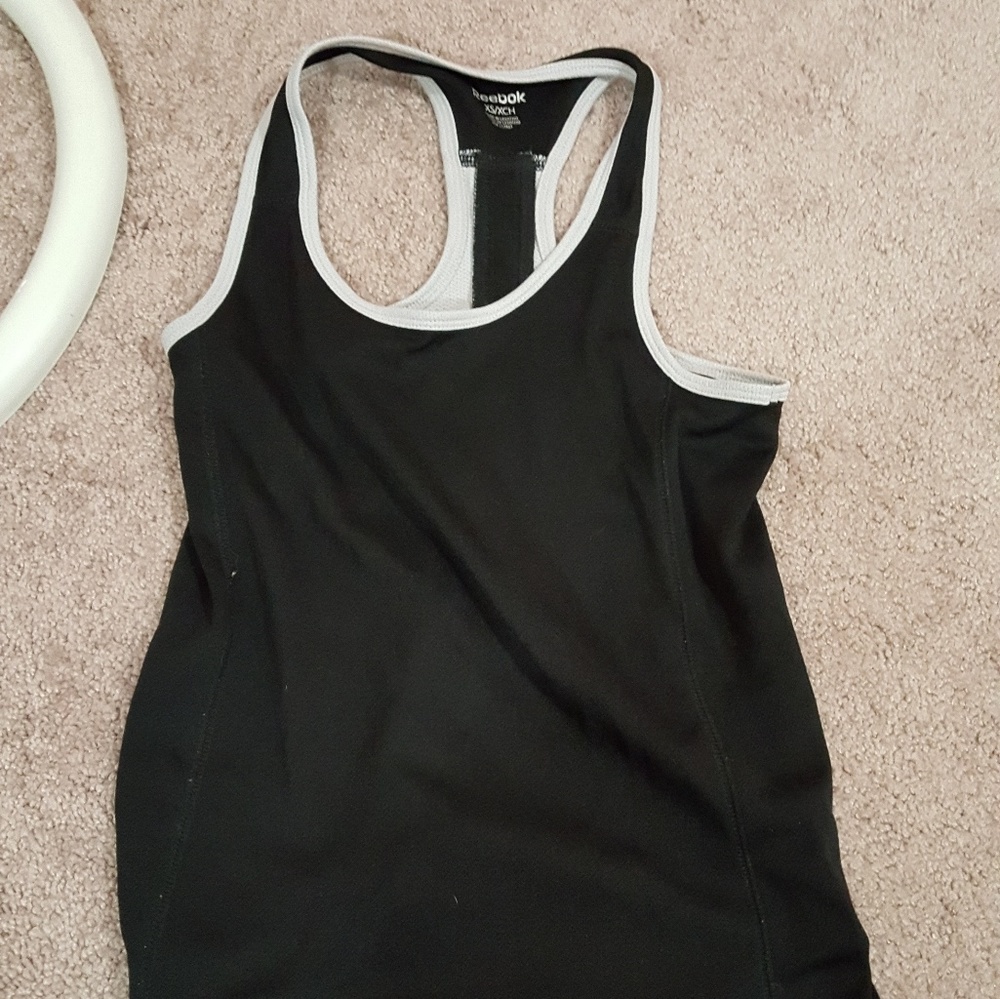 Reebok fitgirl tank !!!PRICE DROP!!!!